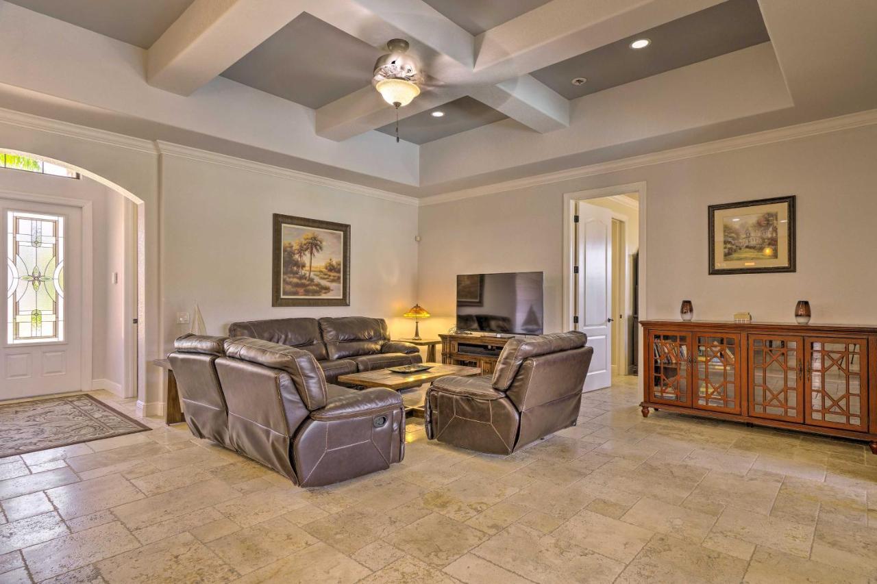 Canalfront Cape Coral Home With Patio And Grill! Екстер'єр фото