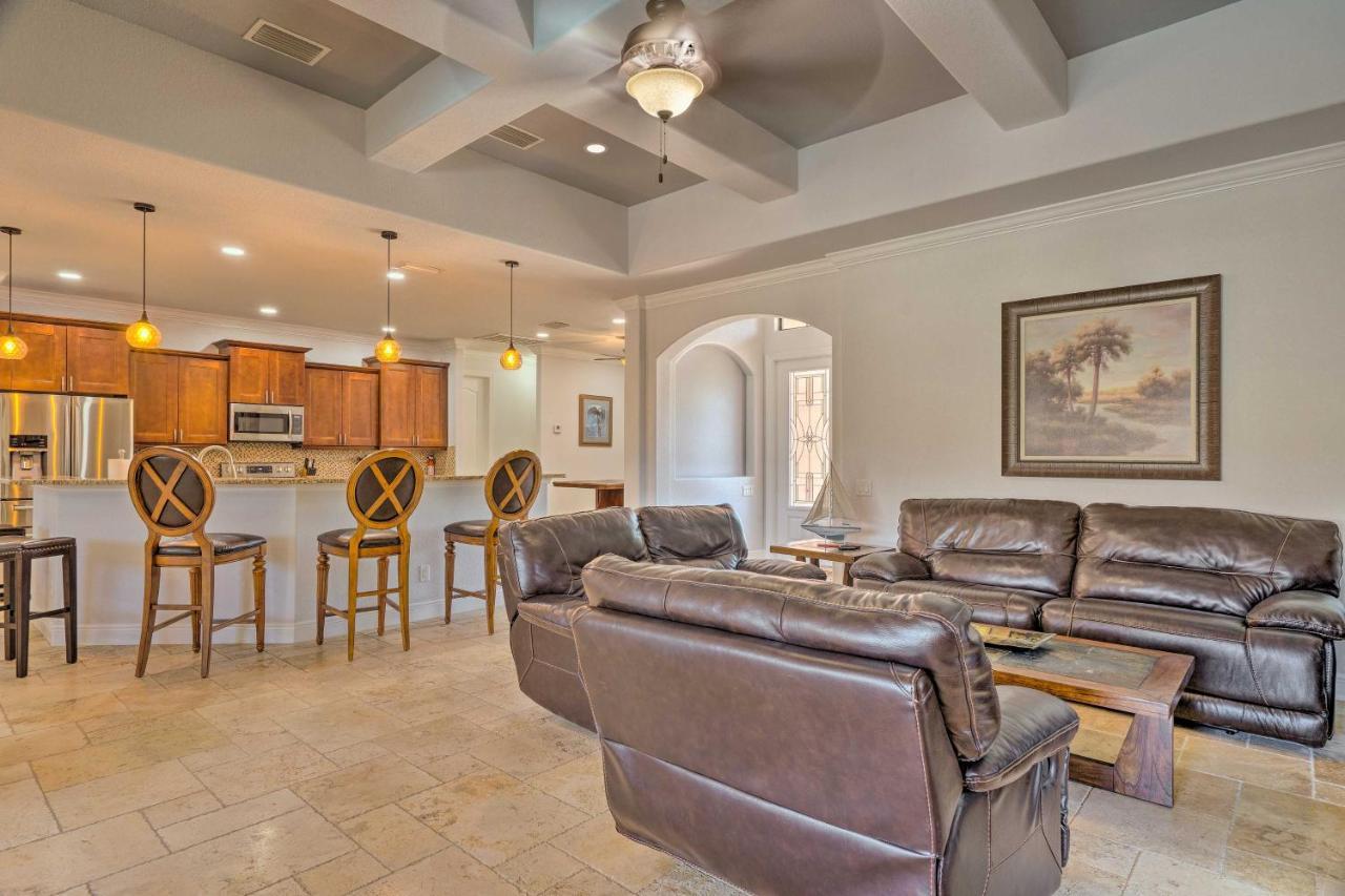 Canalfront Cape Coral Home With Patio And Grill! Екстер'єр фото