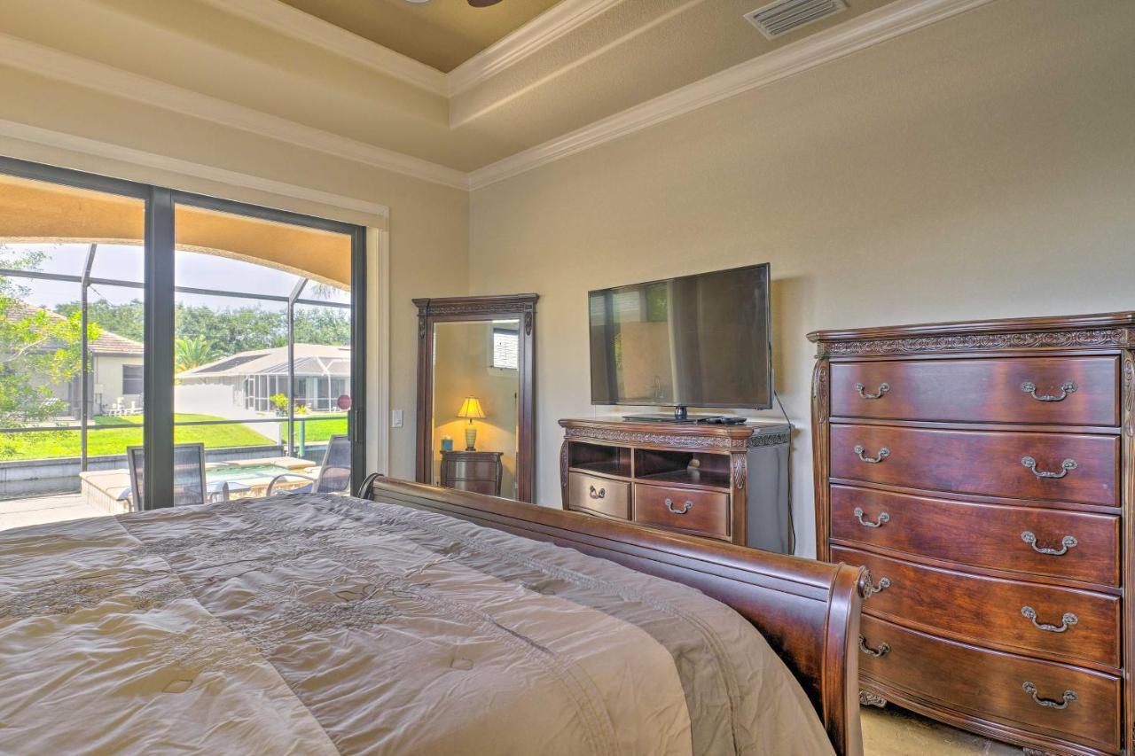 Canalfront Cape Coral Home With Patio And Grill! Екстер'єр фото