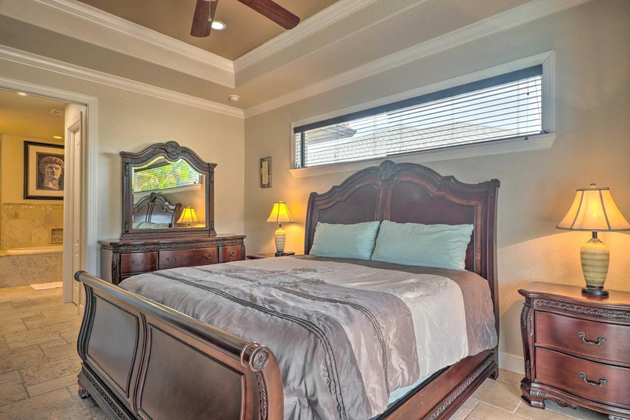 Canalfront Cape Coral Home With Patio And Grill! Екстер'єр фото