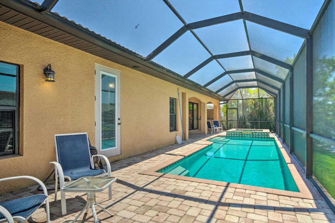 Canalfront Cape Coral Home With Patio And Grill! Екстер'єр фото