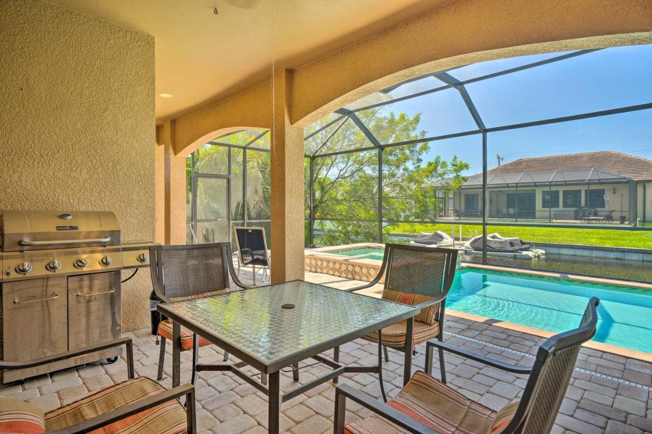 Canalfront Cape Coral Home With Patio And Grill! Екстер'єр фото